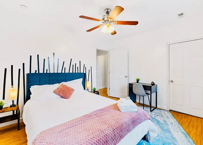 Holiday home 5bdrm 10bd With King Bbq Patio 1 Min Walk Carson St *