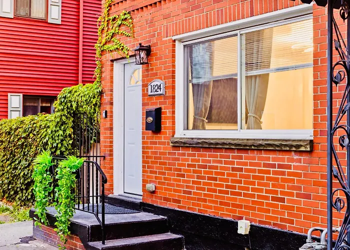 5bdrm 10bd With King Bbq Patio 1 Min Walk Carson St *