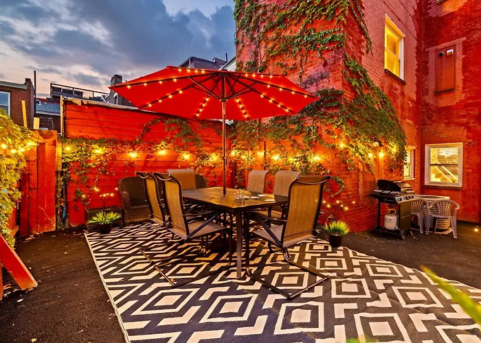 5bdrm 10bd With King Bbq Patio 1 Min Walk Carson St