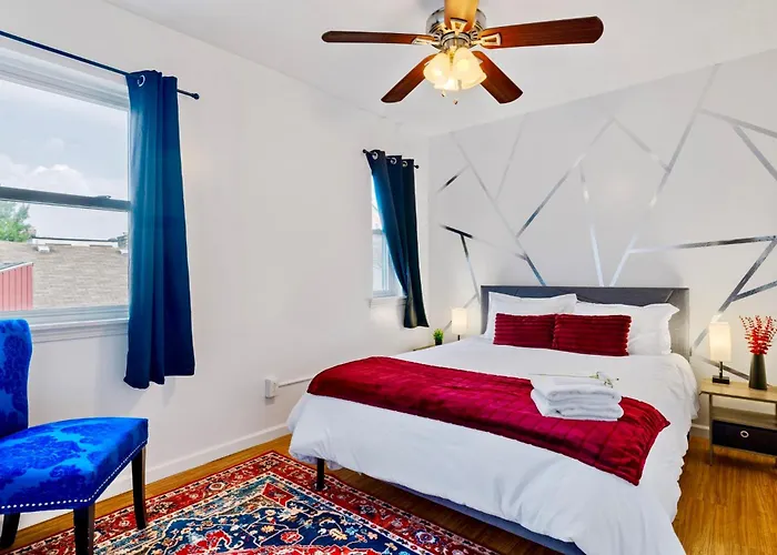 Holiday home 5bdrm 10bd With King Bbq Patio 1 Min Walk Carson St