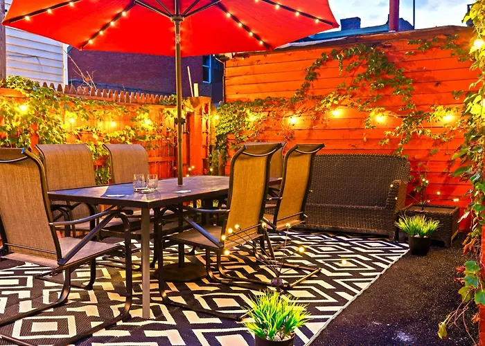 5bdrm 10bd With King Bbq Patio 1 Min Walk Carson St