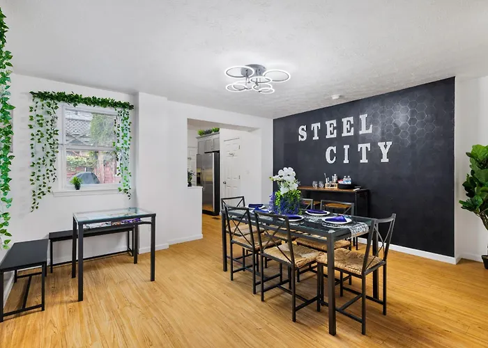 Holiday home 5bdrm 10bd With King Bbq Patio 1 Min Walk Carson St Pittsburgh