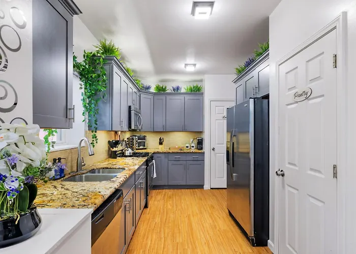 5bdrm 10bd With King Bbq Patio 1 Min Walk Carson St * Pittsburgh
